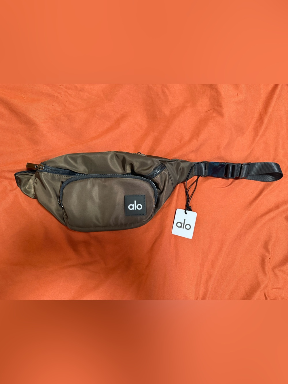 ALO Yoga Brownn Belt Bag with Front Pocket - Picture 2 of 6